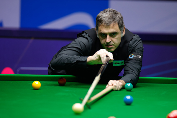 奥沙利文5-2轻取杰克·琼斯，强势挺进2025斯诺克西安大奖赛八强